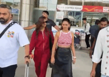 जयपुर पहुंचीं मोहन सिस्टर्स:यूनिवर्सिटी के एनुअल फेस्ट में देंगी लाइव परफॉर्मेंस; बोलीं- पिंक सिटी में परफॉर्म करना हमेशा खास