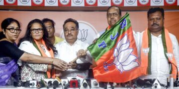 आज BJP ज्वाइन करते ही TMC के तीनों बागी सांसदों को मिला इनाम, अब जाएंगे राज्यसभा