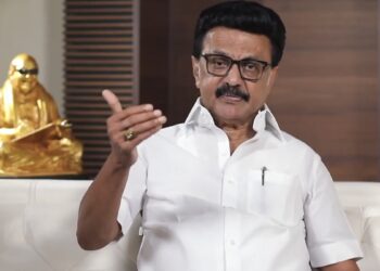 परिसीमन बिल पर क्या होगा DMK का रुख? स्टालिन की बैठक में हो गया साफ, सांसदों को कांग्रेस से दूर रहने की हिदायत