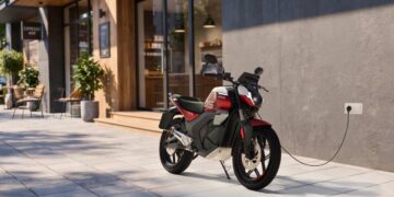 सिर्फ ₹799 में बुक करें 260KM रेंज वाली दमदार इलेक्ट्रिक बाइक! देसी कंपनी की इस बाइक ने Ola-Ather की बढ़ाई टेंशन