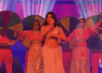 Jacqueline Fernandez Dances Lal Pari Style at Maharaja Mansion Event
