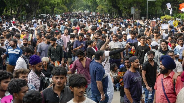 पेपर लीक पर एक्शन में केंद्र सरकार! देश के 4 शहरों में बनावाएगी फास्ट ट्रैक कोर्ट, जिसमें रोजाना होगी सुनवाई