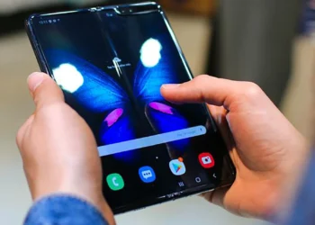 apple to launch foldable iphone ultra 7 8 inch screen and a20 pro chipset will make waves