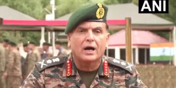 ‘मरना सभी को है तुम भले मरे, करके नमक हलाल लड़ते हुए गिरे’, कारगिल विजय दिवस पर भारतीय सेना प्रमुख जनरल धीरज सेठ ने सुनाई कविता