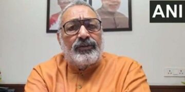 “राहुल गांधी, अखिलेश और विपक्ष की अन्य पार्टियों ने सदन को बंधक बना लिया है”, बोले केंद्रीय मंत्री गिरिराज सिंह