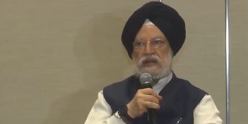 एथेनॉल ब्लेंडिंग पर पेट्रोलियम मंत्री का बड़ा बयान, कहा- ‘आप कमी निकालें, हम सुधार करेंगे’
