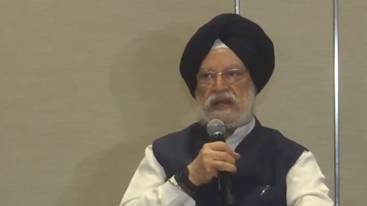 एथेनॉल ब्लेंडिंग पर पेट्रोलियम मंत्री का बड़ा बयान, कहा- ‘आप कमी निकालें, हम सुधार करेंगे’