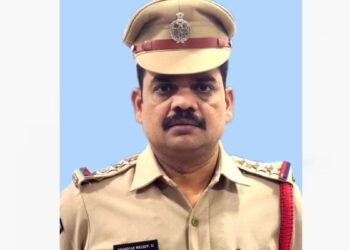 थाने में शिकायत कराने आई महिला से SHO का अफेयर, फिर उसका प्राइवेट वीडियो बनाकर मांगे 2 करोड़; अब गिरी गाज