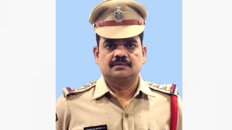 थाने में शिकायत कराने आई महिला से SHO का अफेयर, फिर उसका प्राइवेट वीडियो बनाकर मांगे 2 करोड़; अब गिरी गाज