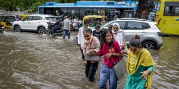 आज आपके इलाके में बारिश होगी या नहीं? मौसम विभाग ने कई राज्यों में जारी किया अलर्ट, पढ़ें अपडेट