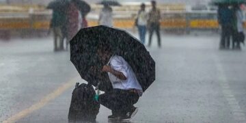 मौसम विभाग ने जारी किया 18 राज्यों में भारी बारिश का अलर्ट, दिल्ली, यूपी और अन्य राज्यों में कैसा रहेगा मौसम? यहां जानें
