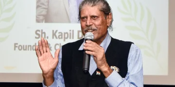 Virat Kohli के Test Retirement पर बोले Kapil Dev- 'यह फैसला जल्दबाजी में लिया गया'