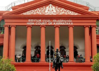 डॉक्टर ने दी बांग्लादेशी घुसपैठियों की जानकारी, उसी पर हो गई FIR; हाईकोर्ट ने पुलिस को लगाई फटकार