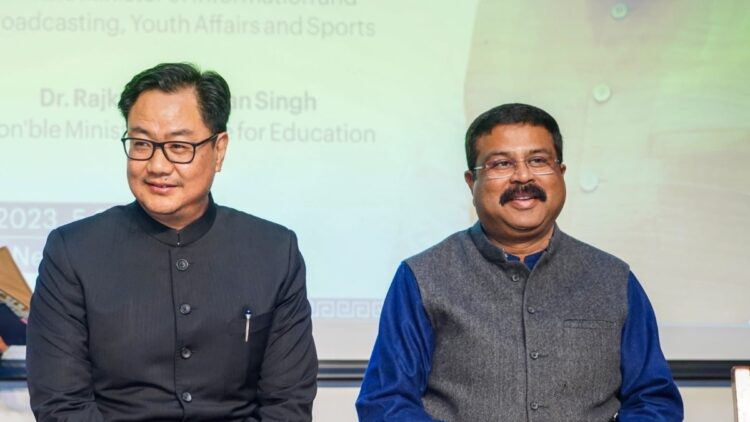 ‘सच्ची लीडरशिप दशकों में मापी जाती है, आपके योगदान के लिए धन्यवाद’, धर्मेंद्र प्रधान के इस्तीफे पर बोले किरेन रिजिजू