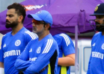 Kohli-Gambhir विवाद सिर्फ अफवाह! Batting Coach Sitanshu Kotak ने तोड़ी चुप्पी