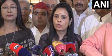 मॉनसून सत्र से पहले हंगाम, बागी TMC सांसदों को देख भड़का विपक्ष, सर्वदलीय बैठक से पहले किया वॉकआउट, फिर हुए शामिल