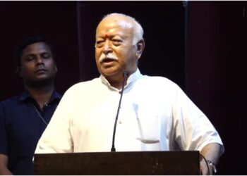 ‘अपना सब कुछ छोड़कर पाकिस्तान से भारत आने वाले लोग शरणार्थी नहीं विस्थापित थे’, RSS प्रमुख मोहन भागवत