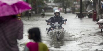 मुंबई की बाढ़ बनी बड़ा संकेत, क्लाइमेट चेंज बदल रहा भारतीय मानसून का पैटर्न, जानिए क्या बोले विशेषज्ञ?