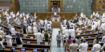 मॉनसून सत्र का दूसरा दिन भी हंगामेदार, सदन की कार्यवाही बार-बार हो रही स्थगित; यहां पढ़ें LIVE अपडेट्स