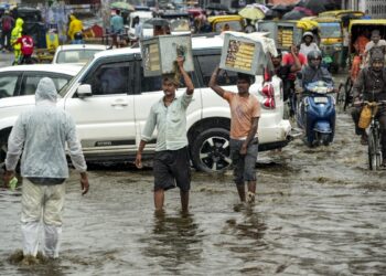 बिहार में आज मूसलाधार बारिश, मौसम विभाग का अलर्ट; जानें आपके राज्य में बरसात का क्या है हाल