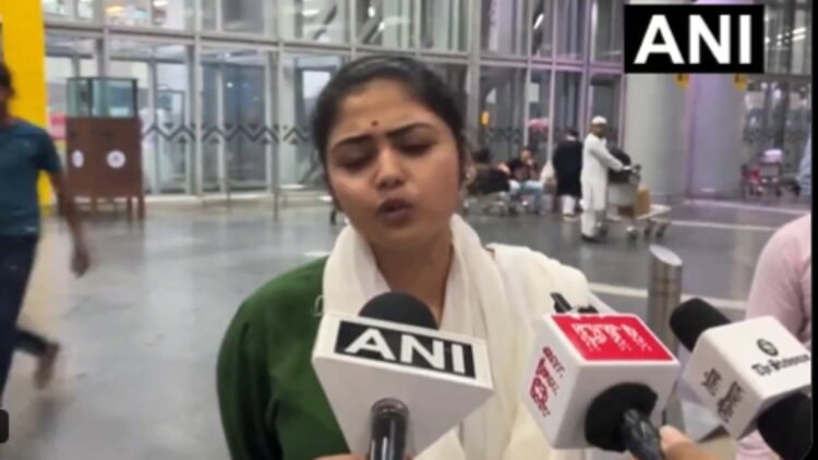 बहुत दिनों बाद दिखीं TMC की बागी सांसद सायनी घोष, छात्रों के विरोध प्रदर्शन पर जानें क्या कहा