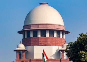 बुलडोजर एक्शन के मामले में सुनवाई से सुप्रीम कोर्ट का इनकार, याचिकाकर्ताओं को हाई कोर्ट जाने को कहा