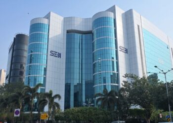 SEBI ने सेंट्रल डिपॉजिटरी सर्विसेज पर लगाया 1 करोड़ रुपये का भारी जुर्माना, जानें क्या है पूरा मामला