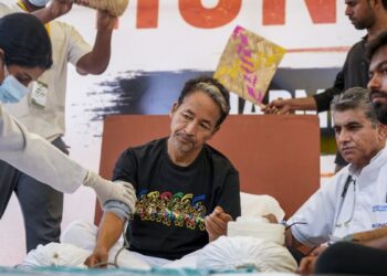 20 दिन से अनशन पर बैठे सोनम वांगचुक को जंतर-मंतर से क्यों हटाया गया? दिल्ली पुलिस ने बताई वजह