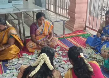 चढ़ावे के मामले में श्री दंडायुथापाणी स्वामी मंदिर ने तोड़ा अपना ही रिकॉर्ड, कैश, सोना-चांदी और विदेशी मुद्रा के रूप में खूब मिला दान