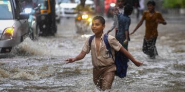 दिल्ली-यूपी में पहुंचने वाला है मानसून, बिहार समेत 12 राज्यों में गुरुवार को आंधी के साथ बारिश के आसार; पालघर में रेड अलर्ट