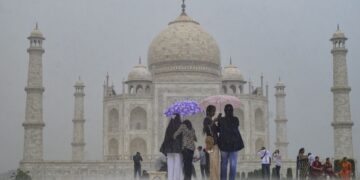 18 राज्यों में मानसून का ‘आफतकाल’, क्या दिल्ली में आज भी होगी बारिश, जानें कैसा रहेगा आज का मौसम