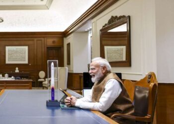 पीएम मोदी ने सचिवों के साथ की उच्च-स्तरीय बैठक, विकसित भारत के लक्ष्य पर हुई चर्चा