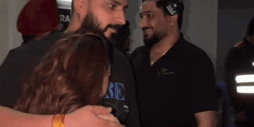 Jasmine Sandlas Emotional Backstage Video With Fiance Shekhar