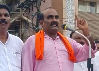 राहुल गांधी पर विवादास्पद टिप्पणी को लेकर गरमाई कर्नाटक की सियासत! BJP विधायक के खिलाफ शिकायत दर्ज
