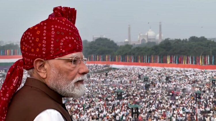 LIVE: पीएम मोदी ने महिला आरक्षण लागू करने लिए मांगी राजनीतिक दलों से मदद, जानिए और क्या कहा