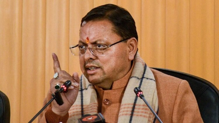 सीएम धामी की सख्ती के बाद मौलाना मुफ़्ती मुजीब पर लटकी गिरफ्तारी की तलवार, सरकार को दी थी धमकी