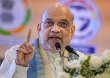 ‘कांग्रेस ने 1937 में तुष्टिकरण के लिए देश के विभाजन की नींव डाली’, अमित शाह ने वंदे मातरम विवाद पर विपक्ष को घेरा