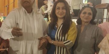 आध्यात्मिक शरण में एक्ट्रेस टिस्का चोपड़ा:पालमपुर में 30 साल बाद गुरु से मिलीं; बोलीं-'घर वापसी' जैसा आध्यात्मिक अनुभव मिला