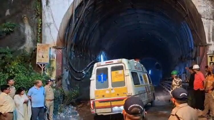 उत्तराखंड के चमोली में निर्माणाधीन DRT टनल के अंदर मलबा गिरने से बड़ा हादसा, 20 से ज्यादा मजदूर फंसे; 16 किए गए रेस्क्यू