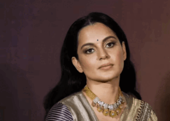Kangana Ranaut Slams Hrithik Roshan Over Social Media Controversy