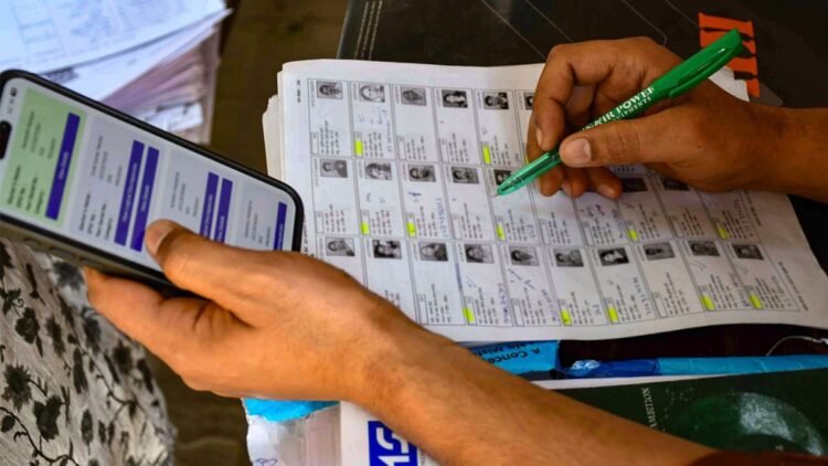 दिल्ली-महाराष्ट्र में SIR को लेकर दावे और आपत्तियां दर्ज कराने की तारीख बदली, जानें अब कब जारी होगा फाइनल इलेक्टोरल रोल