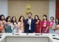 महिला सहकर्मियों से राखी बंधवाकर IAS अश्वनी कुमार ने दिया बड़ा संदेश, बोले- ‘सुरक्षा का मतलब पाबंदी नहीं’