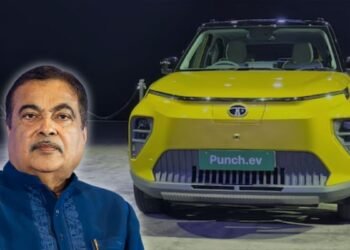 2030 तक ₹20 लाख करोड़ का होगा भारत का EV मार्केट, गडकरी ने कहा- 5 करोड़ नौकरियां हो सकती हैं पैदा