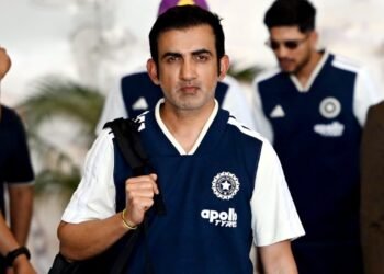 gambhir praised team india spirit and also lauded sonal dinusha innings