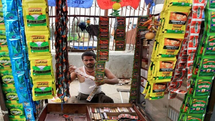 कर्नाटक में तंबाकू युक्त गुटखा हुआ बैन, निर्माण, भंडारण, वितरण और बिक्री पर एक साल तक की पाबंदी