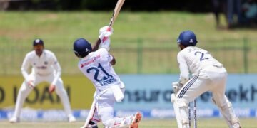 India vs Sri Lanka Test: Prasidh Krishna और Manav Suthar की घातक गेंदबाजी से बैकफुट पर श्रीलंका, जीत के करीब Team India