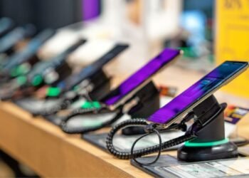 OnePlus, Oppo और Realme के मोबाइल फोन बनाएगी भारतीय कंपनी, पहले साल होगी 80 लाख स्मार्टफोन की मैन्यूफैक्चरिंग
