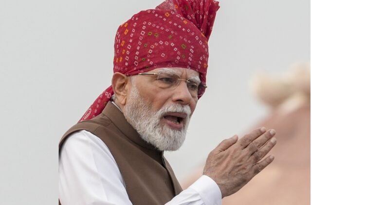 AI यूथ स्किलिंग से लेकर फ्री ऑनलाइन कोचिंग तक, PM मोदी ने लाल किले से किए 6 बड़े ऐलान