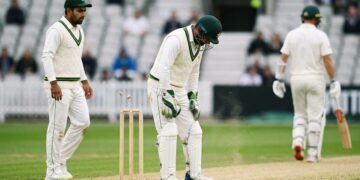 Moin Khan ने दी चेतावनी, Pakistan Cricket के खराब खेल से द्विपक्षीय सीरीज पर संकट
