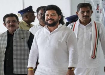 कर्नाटक में 89 करोड़ के वाल्मीकि निगम घोटाले पर भूचाल, मंत्री नागेंद्र ने की इस्तीफे की पेशकश?